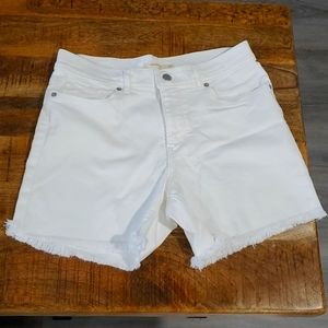 Women's white 4" cutoff style shorts